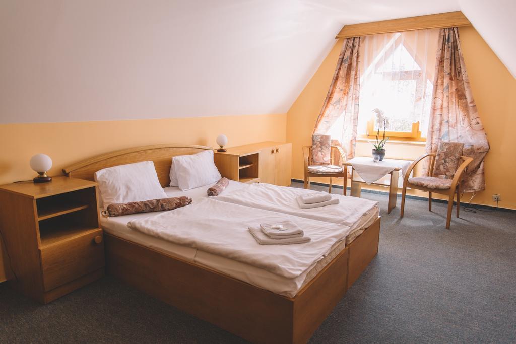 Vydra Hotel Srni エクステリア 写真